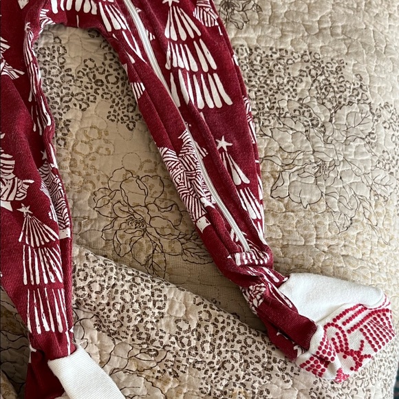 Burt’s Bees Christmas Tree One Piece PJ size 18 Mon - Picture 3 of 5